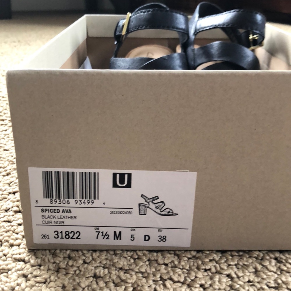 Clarks Heels - Picture 7 of 7